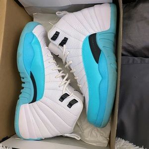 AIR JORDAN 12 RETRO (GS) 5.5Y